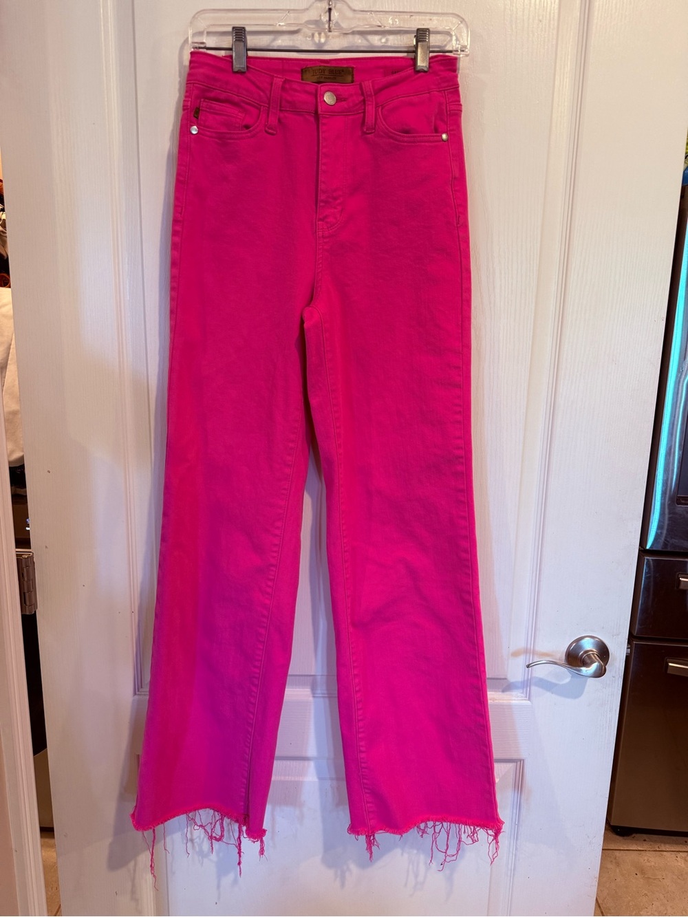 Judy Blue bright pink High Rise denim Garment Dyed 90's Straight Jeans sz 3/26